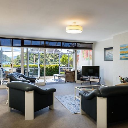 Seaview Apartment ピクトン エクステリア 写真